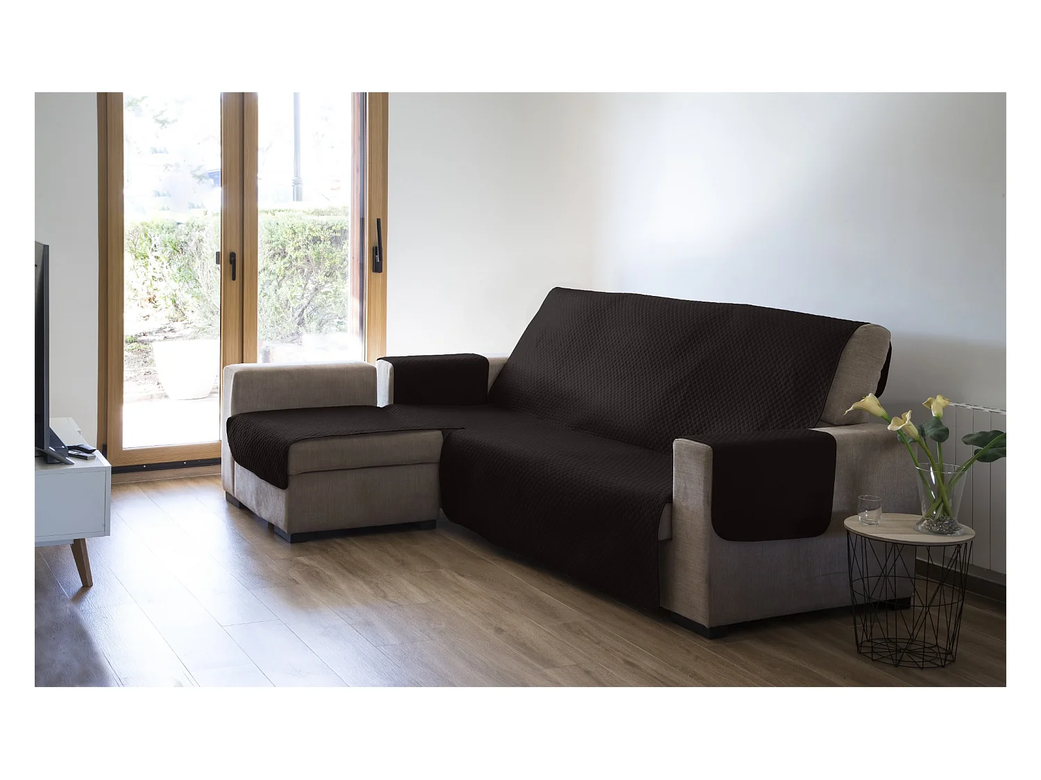 ESTORALIS | Cubre Sofá Acolchado  | Chaisse Longue 290 cm Brazo Izquierdo | Tela 290 x 255 cm  | Modelo AVA Color Marron