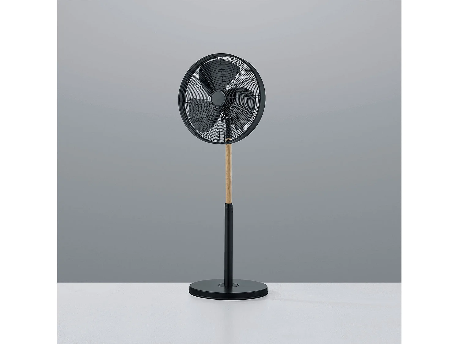 Viking - Ventilateur de sol de style industriel avec hauteur réglable et triple vitesse de ventilation bois et métal Ø28 cm