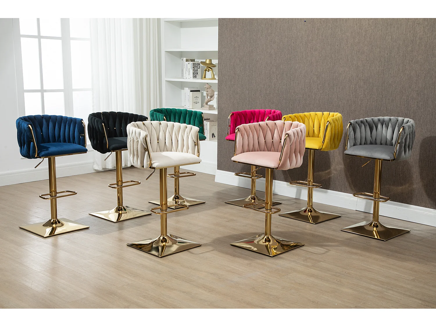 Set Di 2 Sgabelli Da Bar Regolabili In Altezza E Girevoli A 360 In Velluto Verde Con Cuciture Verticali 10 0006731 97795940