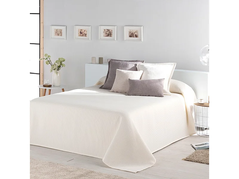 Copriletto Naf Naf Brenne naturale