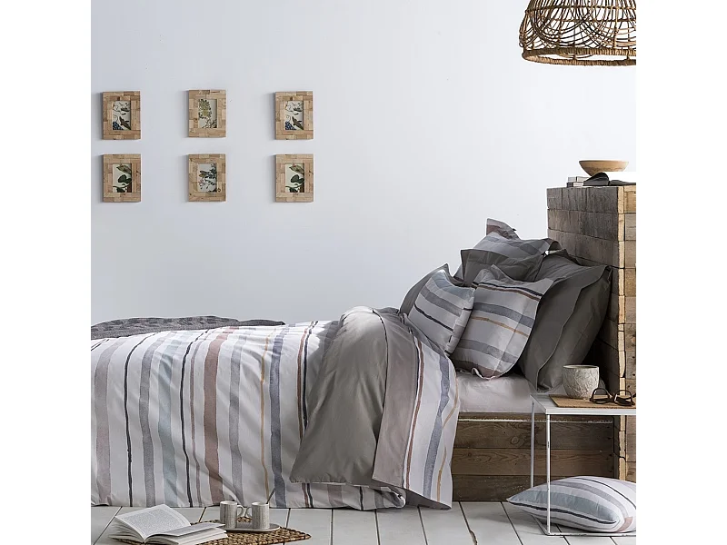 Housse de couette imprimée grise Naf Naf Ethan 260x240 cm