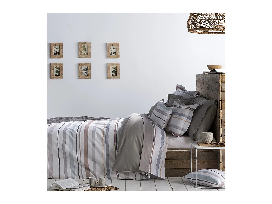 Housse de couette imprimée grise Naf Naf Ethan 240x220 cm