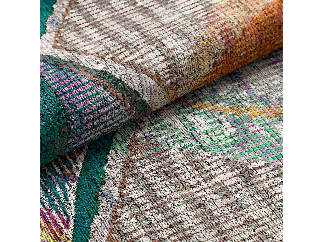 Tapete Naf Naf Berry multicolorido