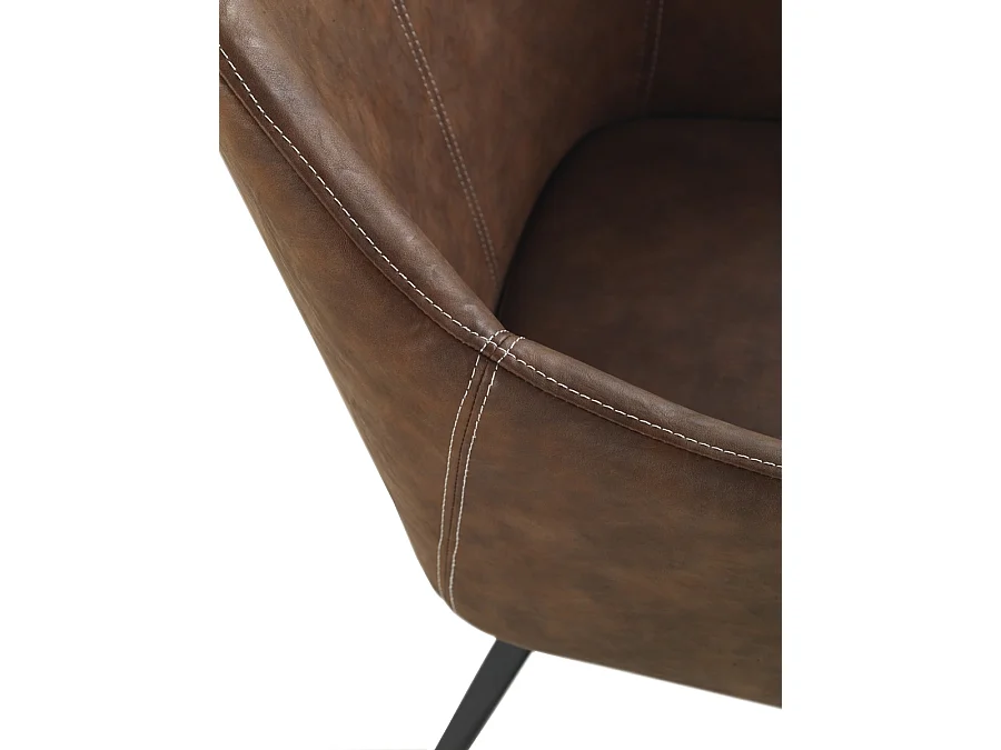 Fauteuil rembourré marron avec pieds métalliques noirs