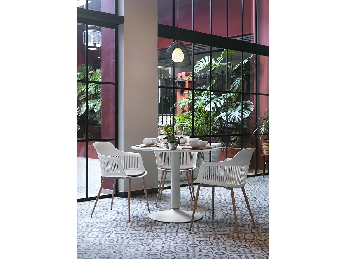 Lot de 4 fauteuils en polypropylène blanc avec assise tapissée
