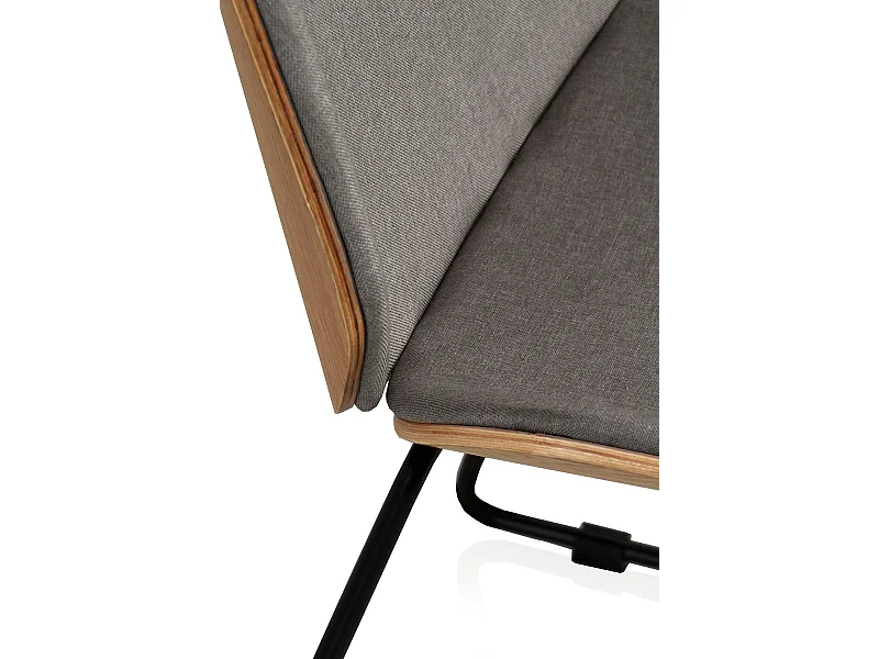 Lot de 2 chaises en bois rembourrées avec pieds métalliques noirs