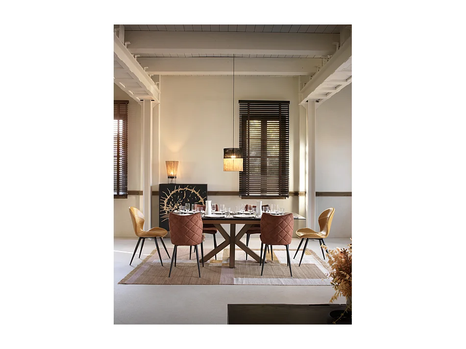 Aparador alto de madera de mango negro