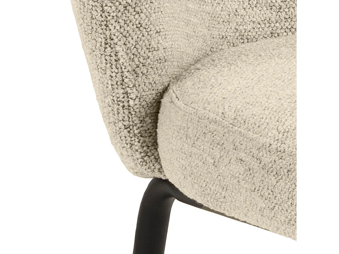 Patricia chaise de salle à manger beige.