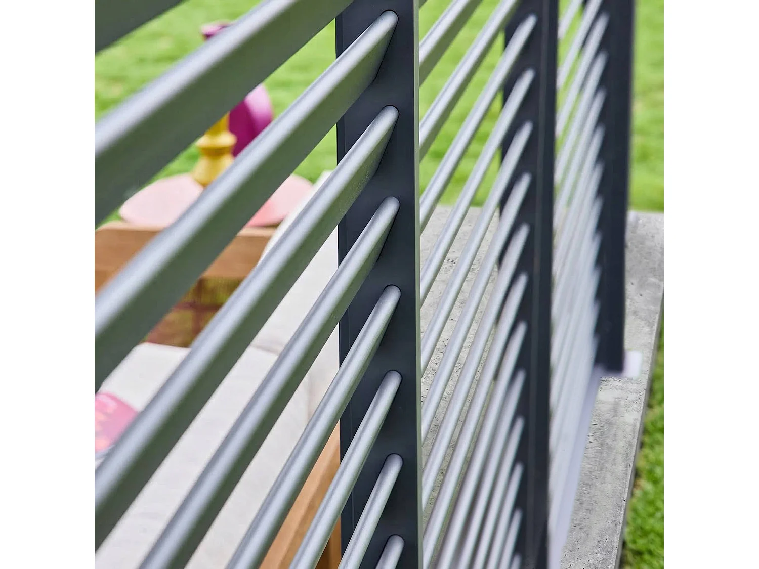 Pergola bioclimatica 3x4 in alluminio + 3 persiane da 1.3m, antracite