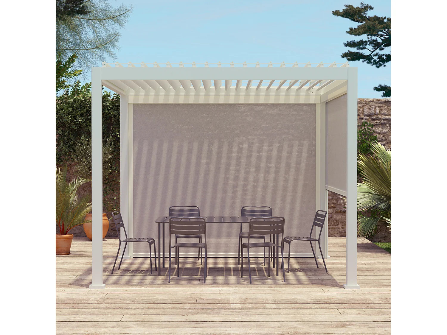 Pergola bioclimatique aluminium Triomphe 3x3 m lames orientables avec 2 stores en aluminium et textilène blancs