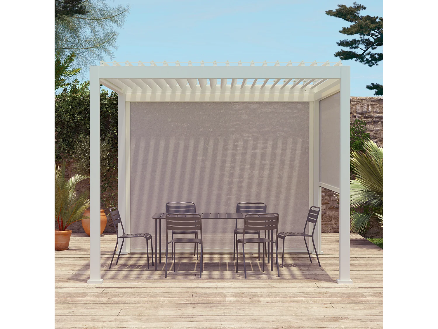 Pergola bioclimatique aluminium Triomphe 3x3 m lames orientables avec 2 stores en aluminium et textilène blancs