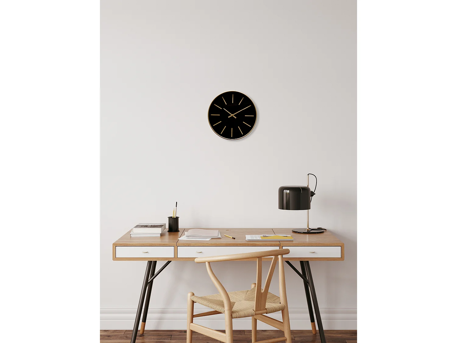 Horloge noire et dorée 30,5x30,5x4cm