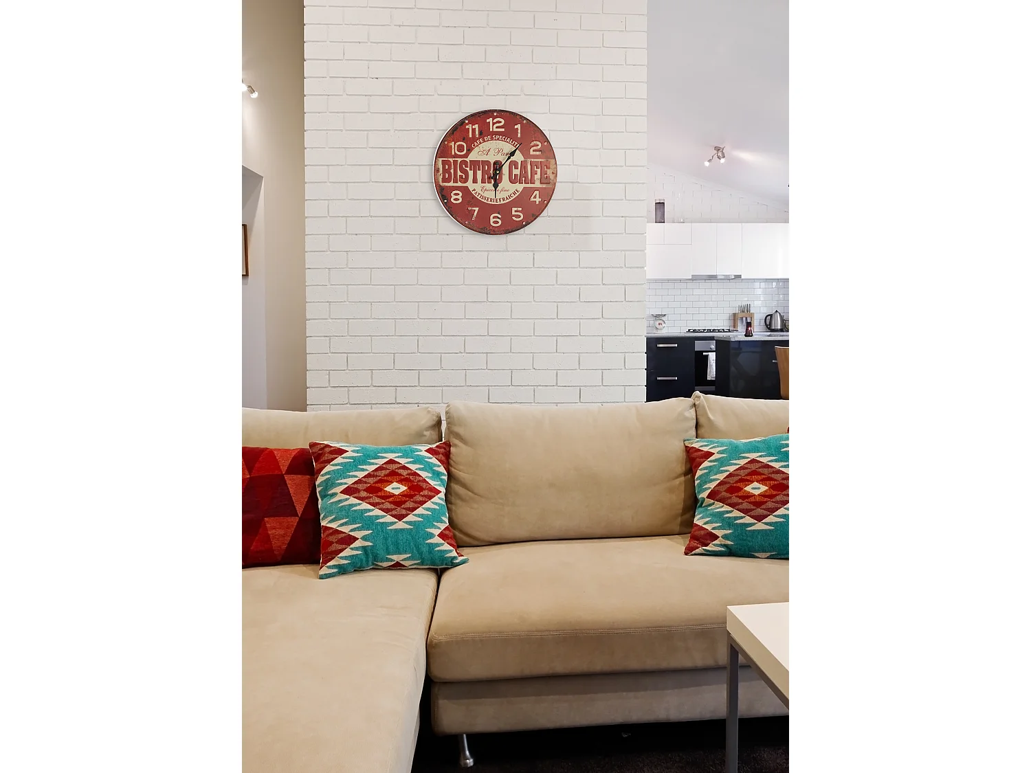 Horloge ronde rouge BISTRO 40x40cm