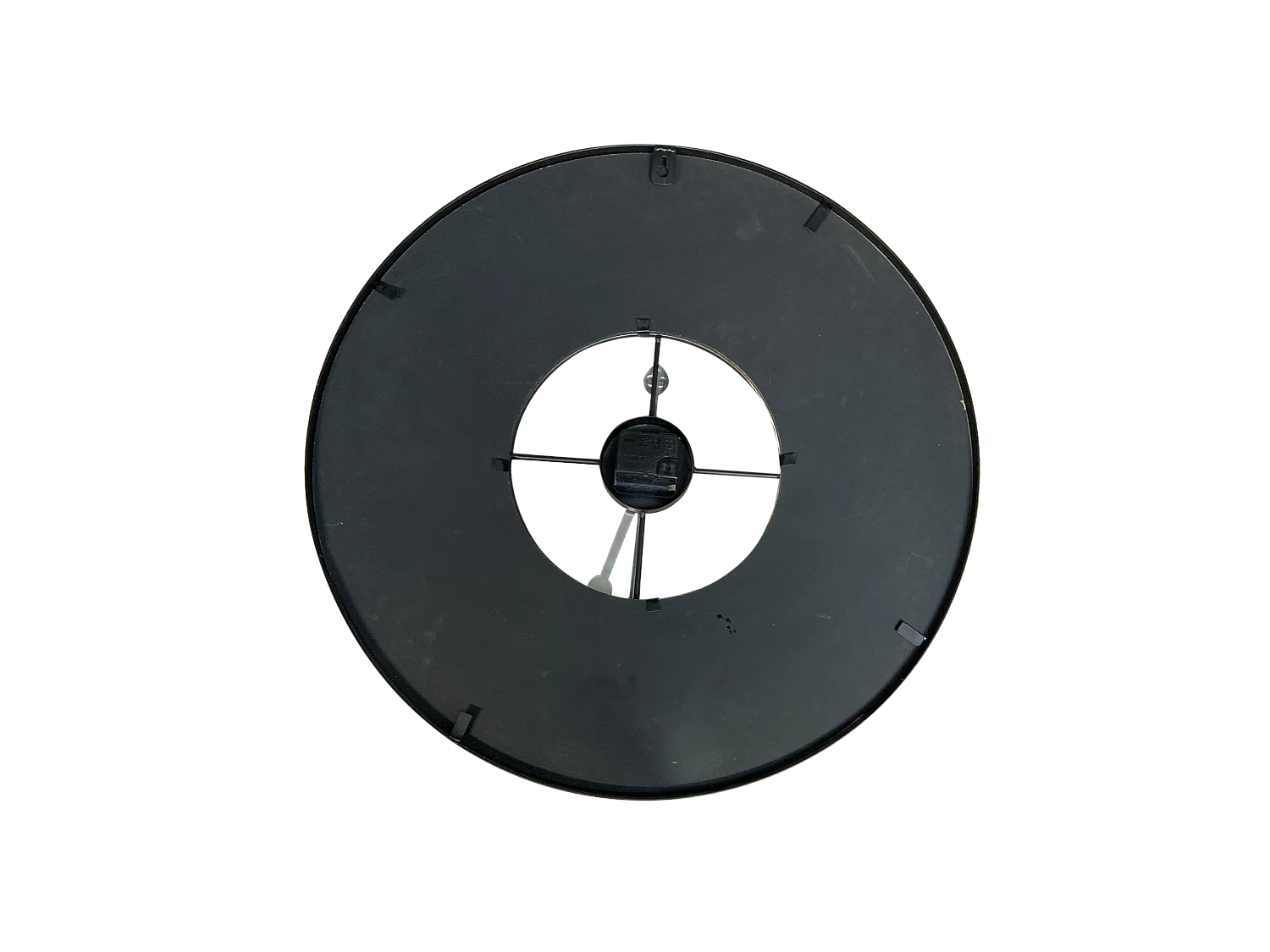 Horloge ronde ajourée en métal 58cm