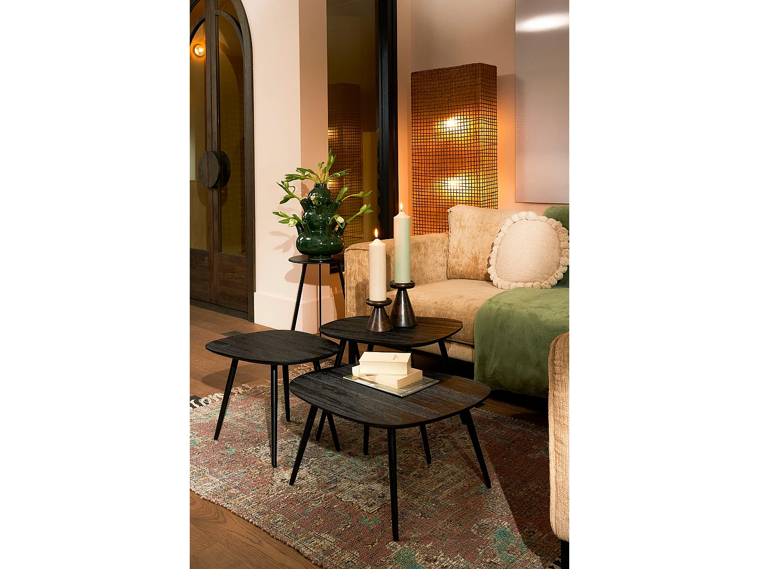 Lot de table d'appoint en bois recyclé et mdf et métal - 62 x 52 x 34 / 54 x 44 x 44 / 49 x 41 x 39 - Noir - JAILEY