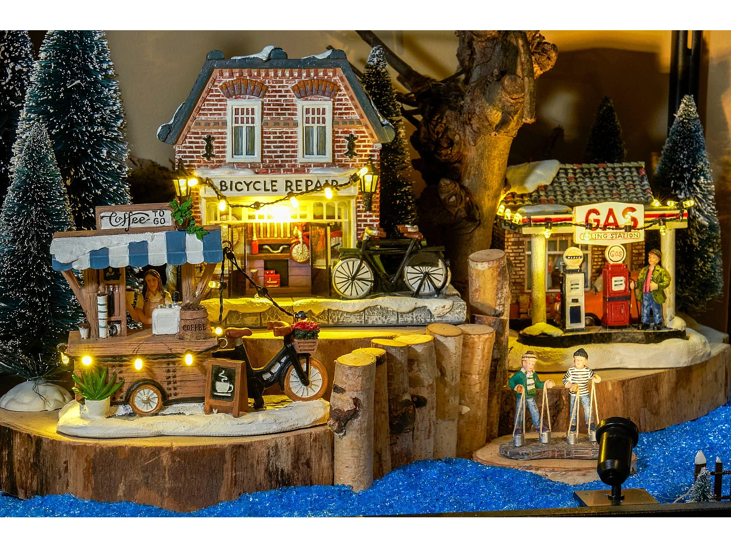 Village de noel anime et lumineux en polyrésine - 13,5 x 8 x 11 - Multicolore - LUVILLE ORIGINALS