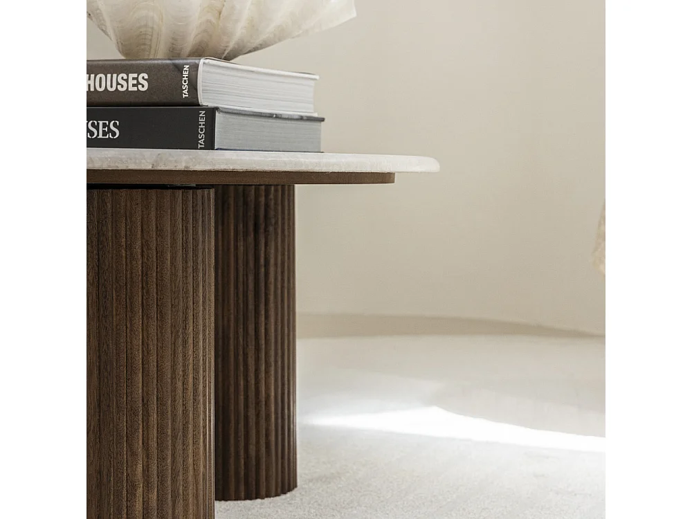 Sula - Table basse en marbre et bois massif ø80cm - Blanc ivoire