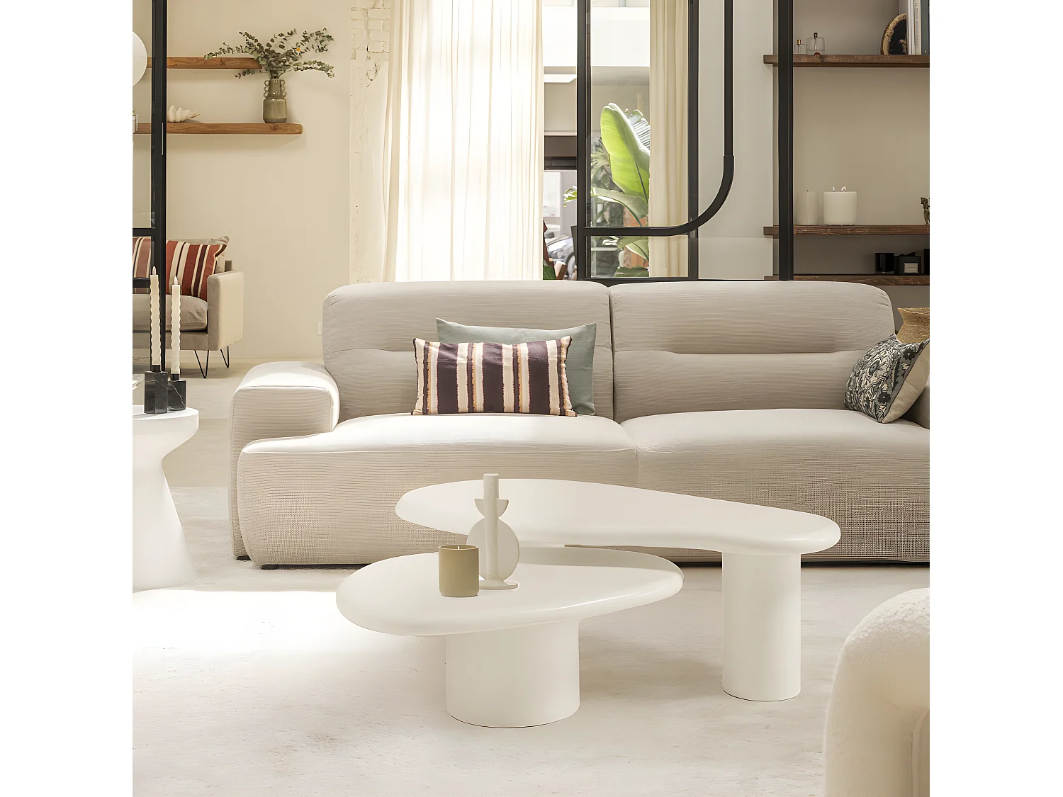 Luna - Table basse organique en fibre de ciment L120cm - Blanc