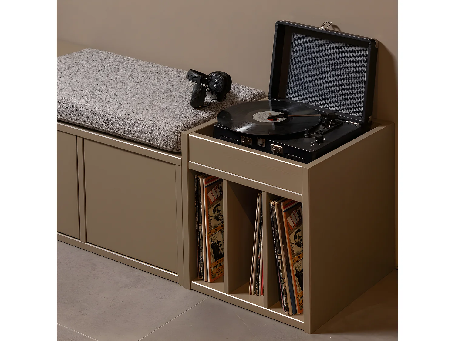 Turner - Banc d'entrée avec rangement chaussures en bois L80cm - Beige