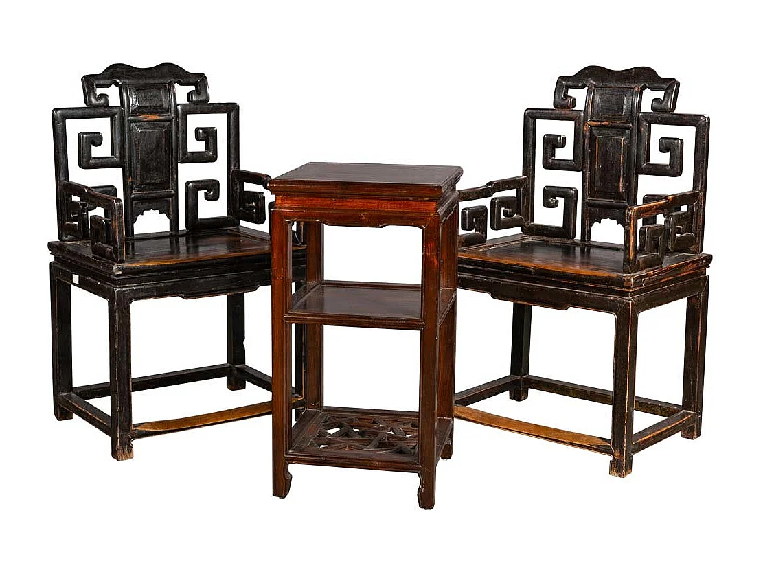 Mesa de centro e duas cadeiras de metal 40x40x75 / 55x45x95 cm