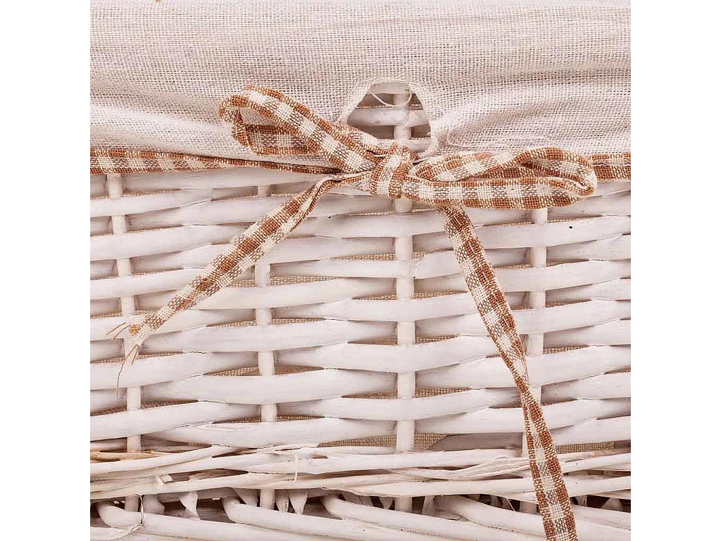 Set di 3 cestini in vimini foderati di bianco