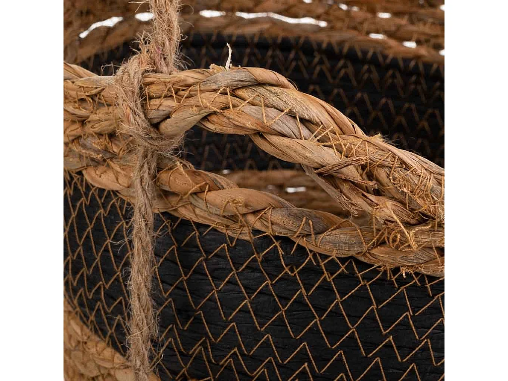 3 braune Hängekörbe