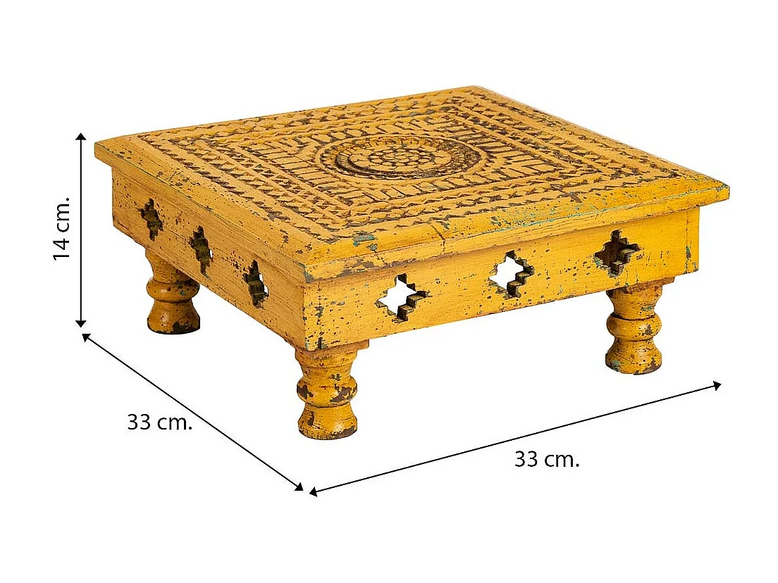 Mesa de centro em madeira entalhada amarela 33x33x14