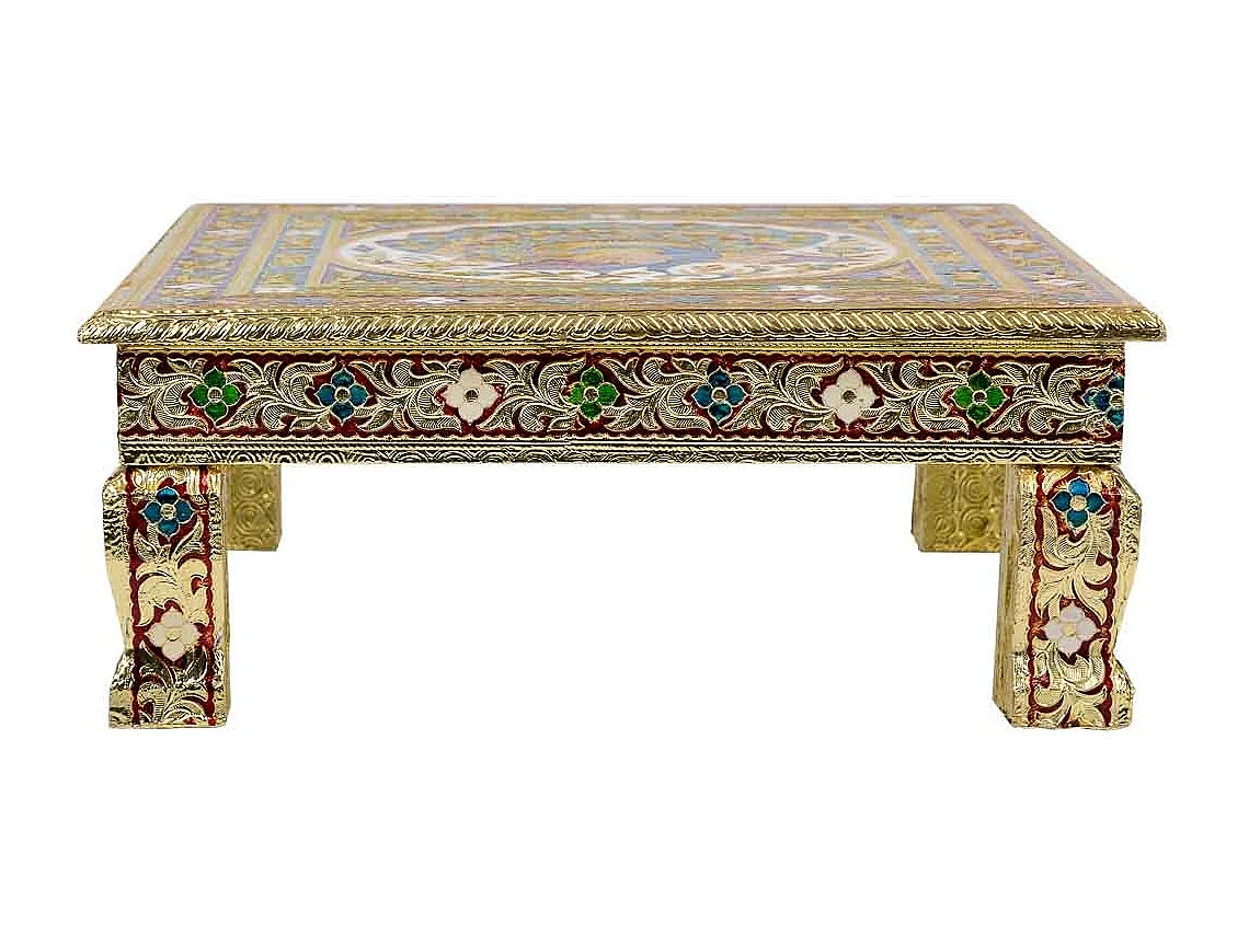 Mesa auxiliar de metal repujado dorada 38x38x14