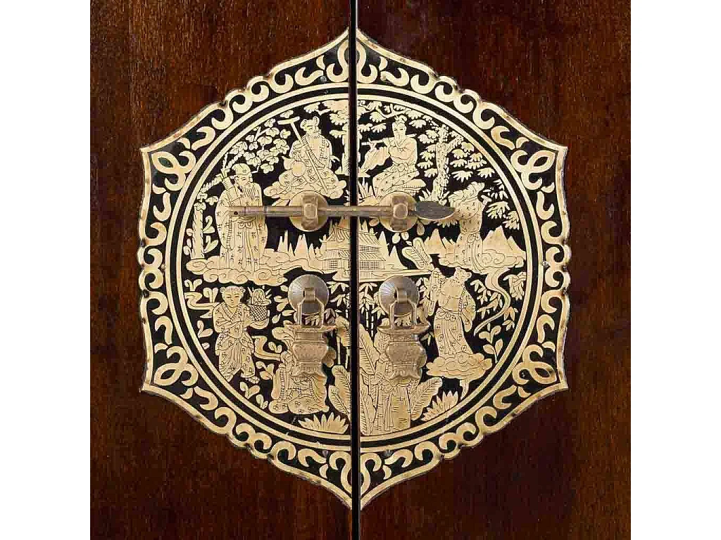 Brauner Holzschrank 105x47x170h cm