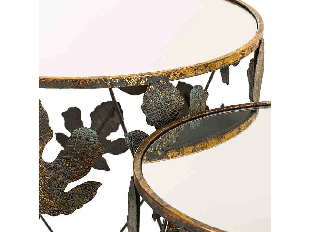 Set mit 2 goldenen Metalltischen