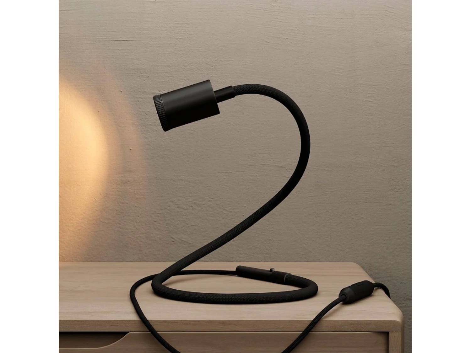 TechBrey Lámpara Articulada LED GU1d-one Creative-Cables ABSMFLVNRM04GUVNEUNRM04-L