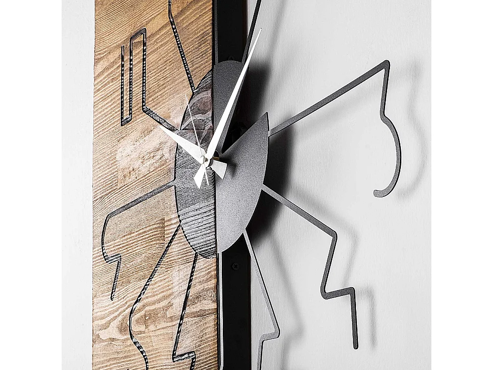 Horloge en bois et métal