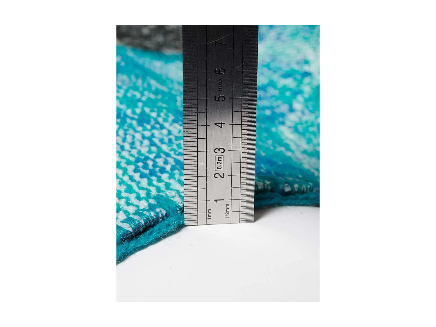 tapis chambre 80x150 fait à la main en laine multicolore motif géométrique