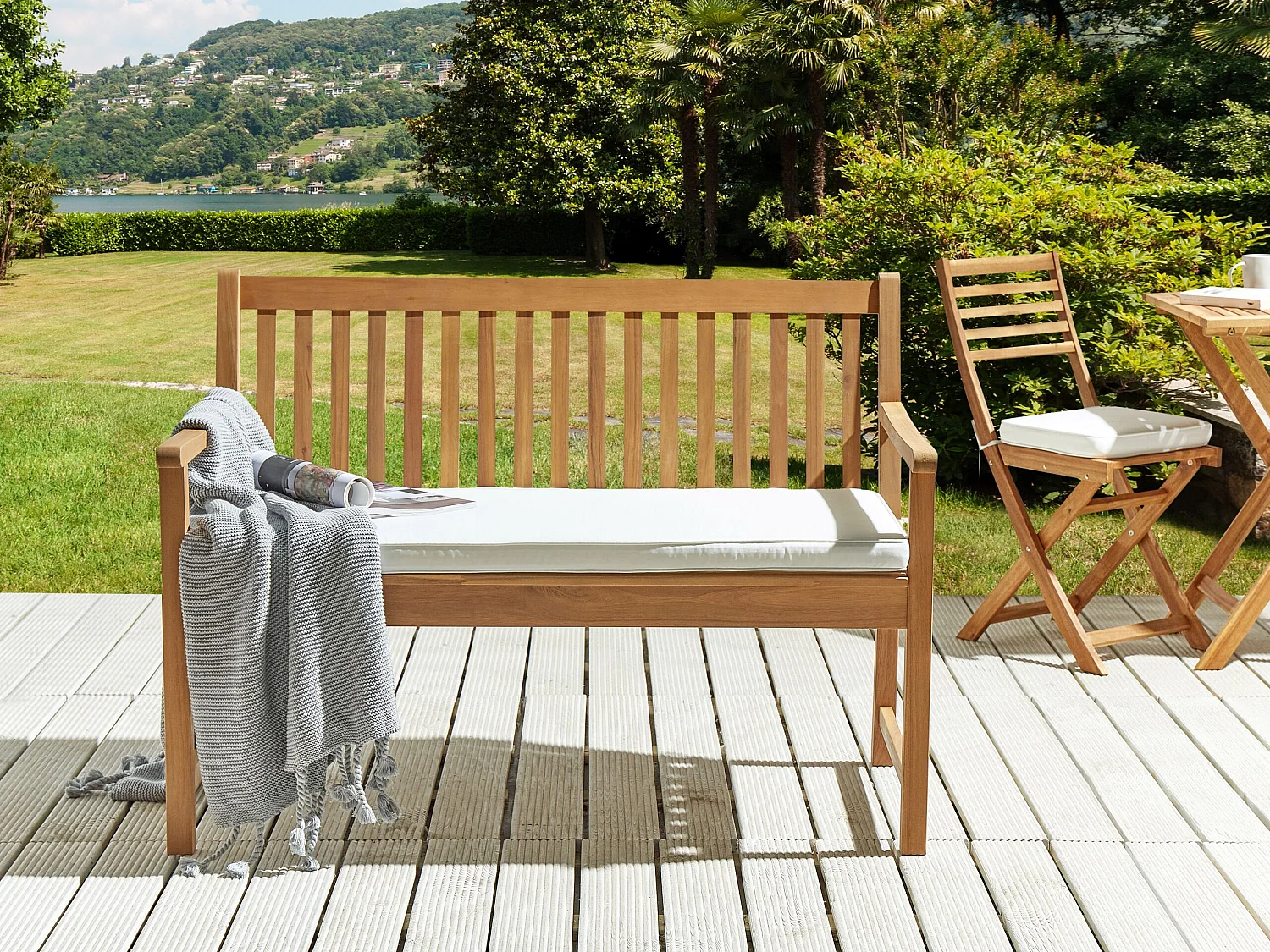 Poduszka na ławkę ogrodową VIVARA 112 x 54 cm Złamana biel