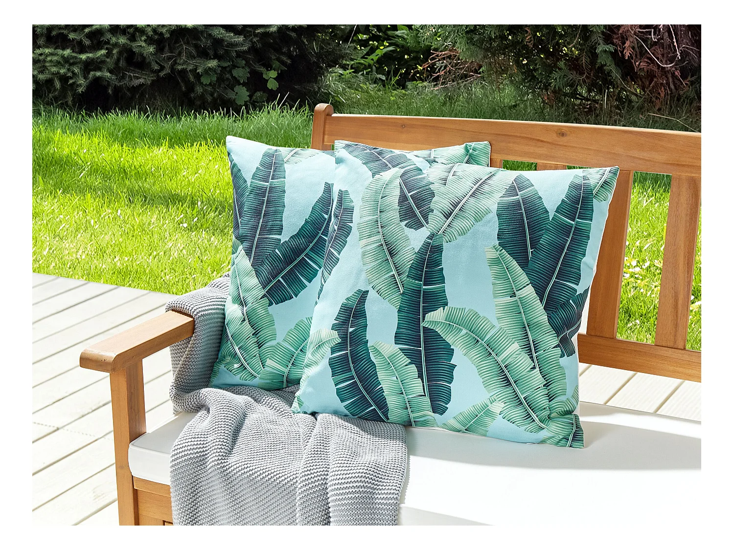 Lot de 2 coussins d'extérieur BOISSANO Motif de plante 45 x 45 cm Vert