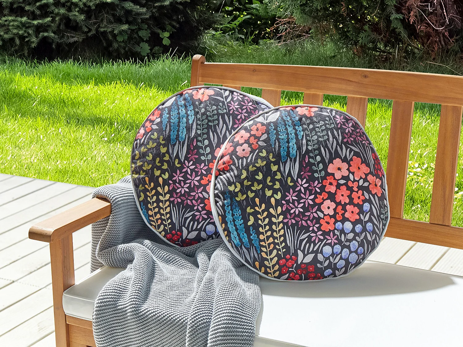Lot de 2 coussins d'extérieur CASTELARO Motif floral 40 x 40 cm Multicolore