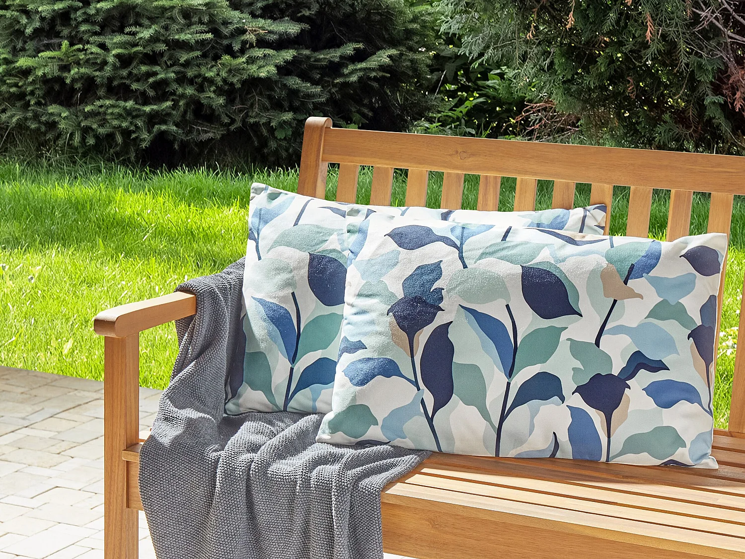 Gartenkissen 2er Set VEGLINO 40 x 60 cm Blau Pflanzenmuster