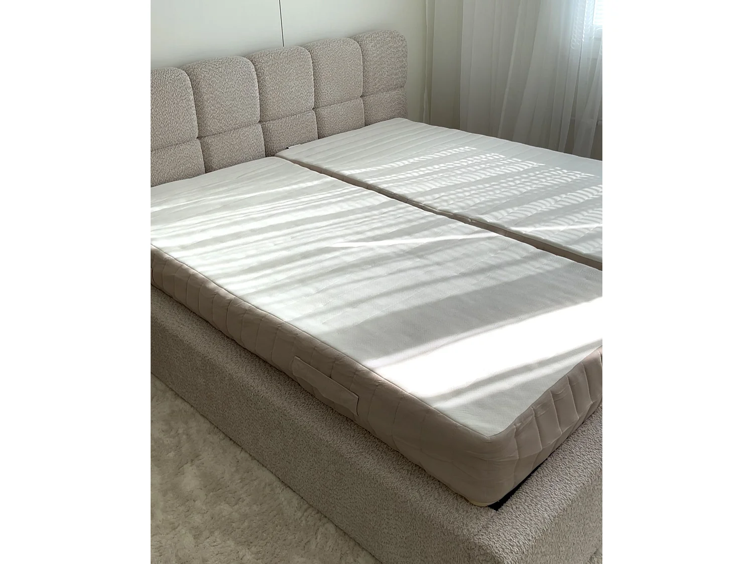 Matelas à ressorts ensachés avec housse amovible moyenne 90 x 200 cm SPRINGY