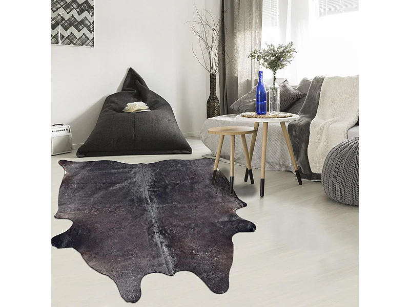 Tapis peau de vache 160x180 kilm fait à la main noir