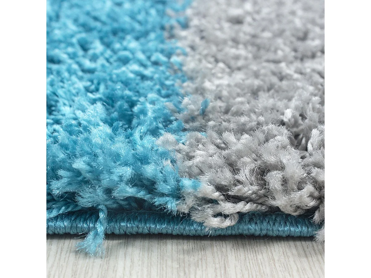 Tapis poils longs shaggy 60x110 rectangle tissé bleu ciel et gris motif damier