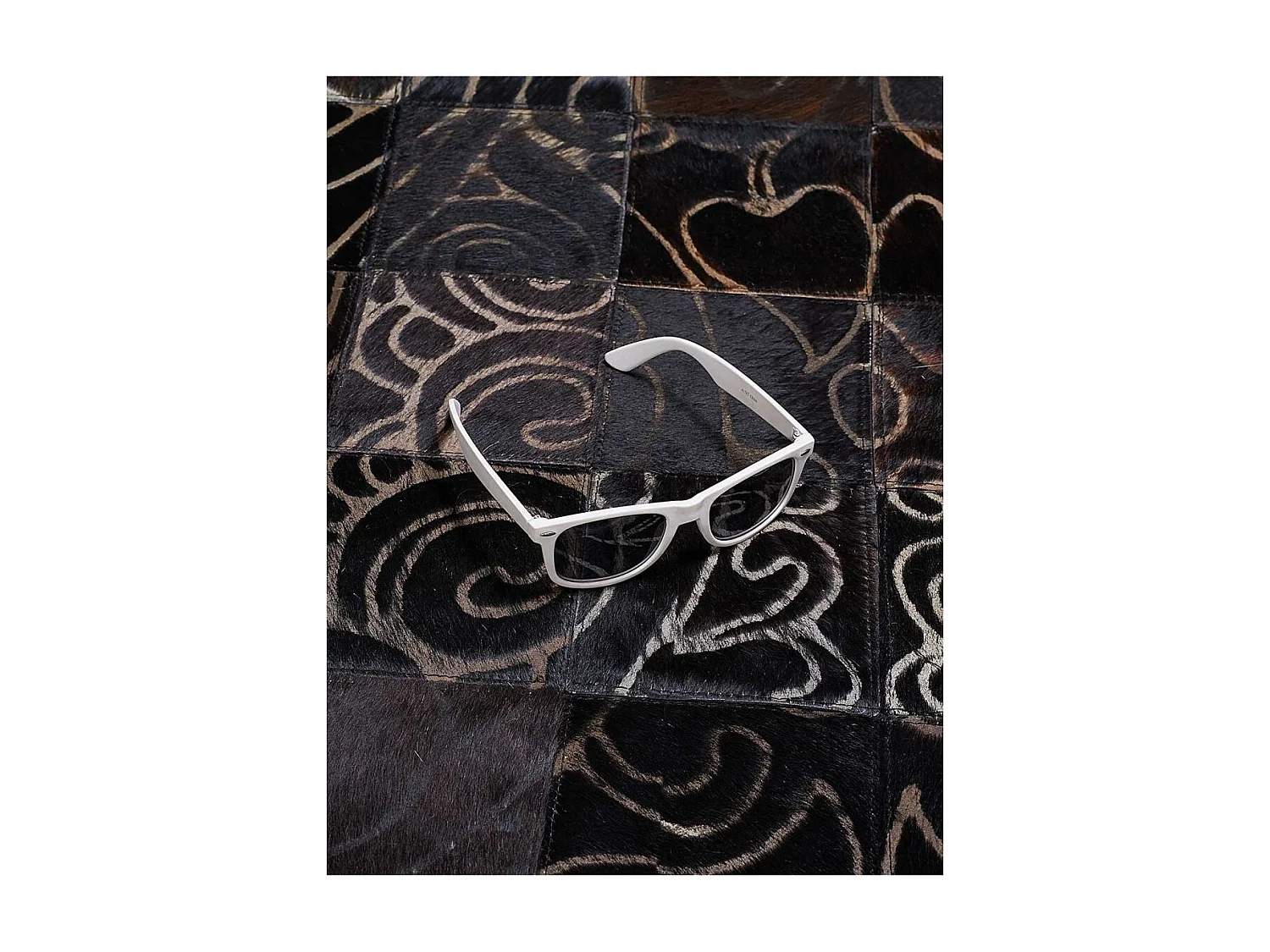 Tapis peau de vache 80x150 kilim fait main marron et bleu