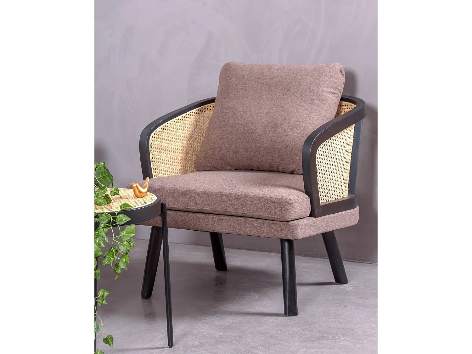 Cadeirão retro vintage em rotim natural e almofada de algodão - Leeds - Preto