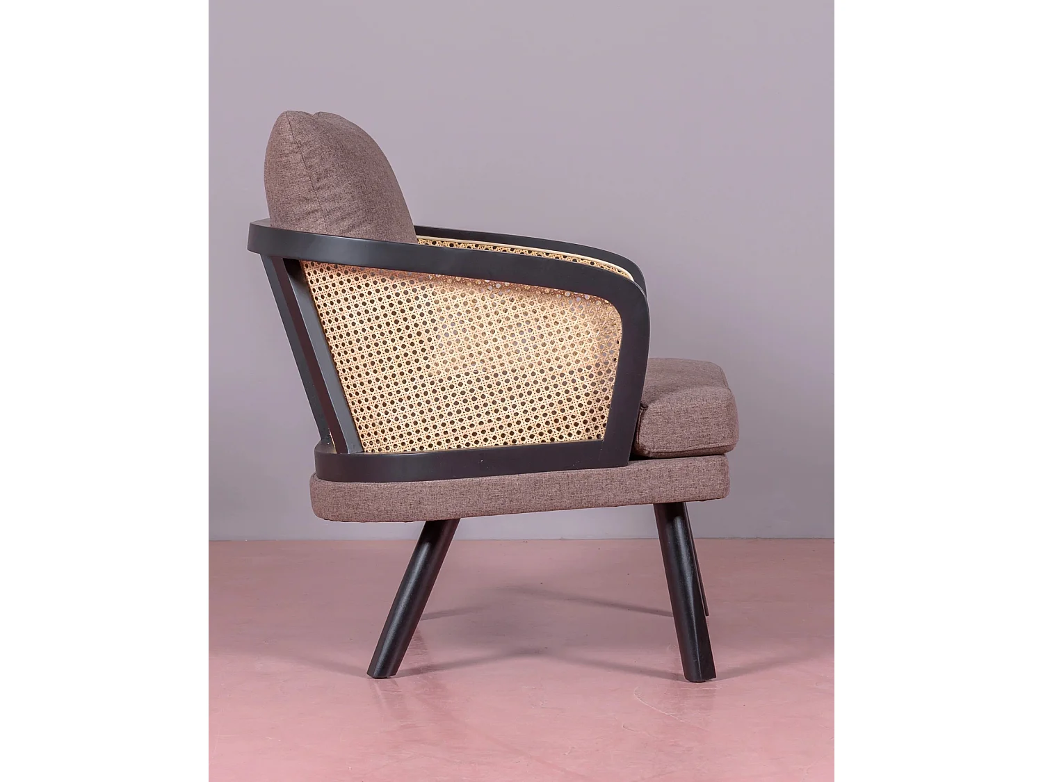 Cadeirão retro vintage em rotim natural e almofada de algodão - Leeds - Preto