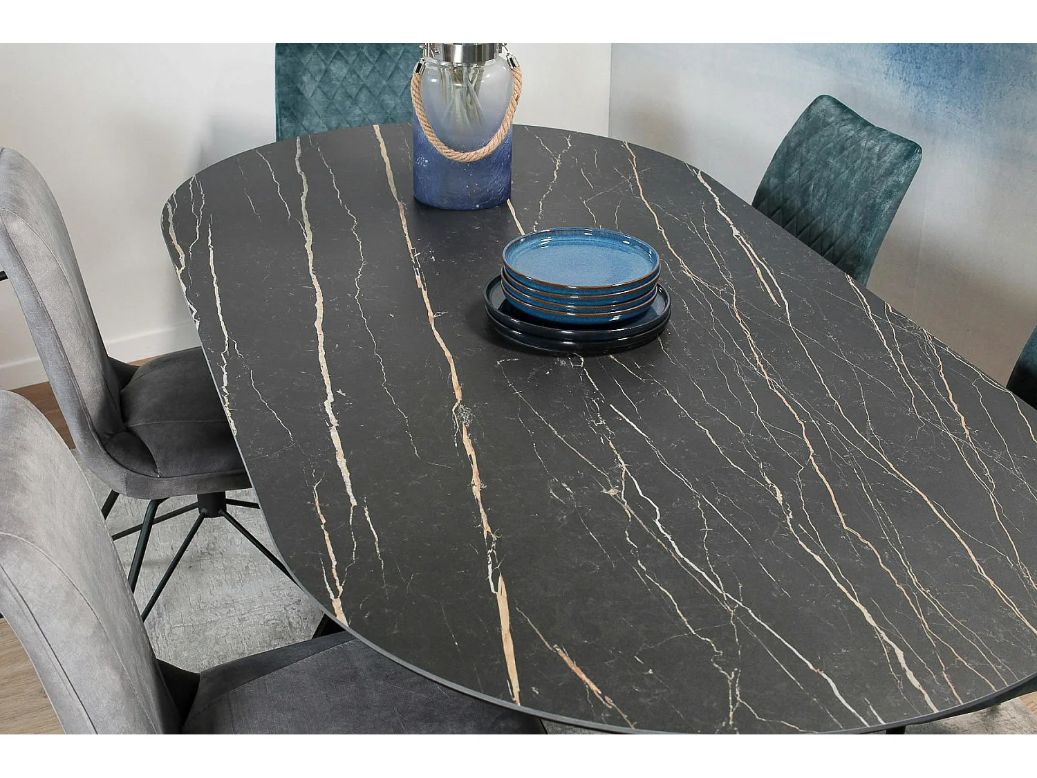 Table à manger en céramique noire mate 200 cm BERGAME