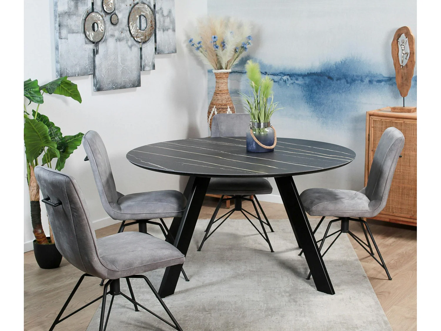 Table à manger en céramique noire mate forme ronde 140 cm BERGAME