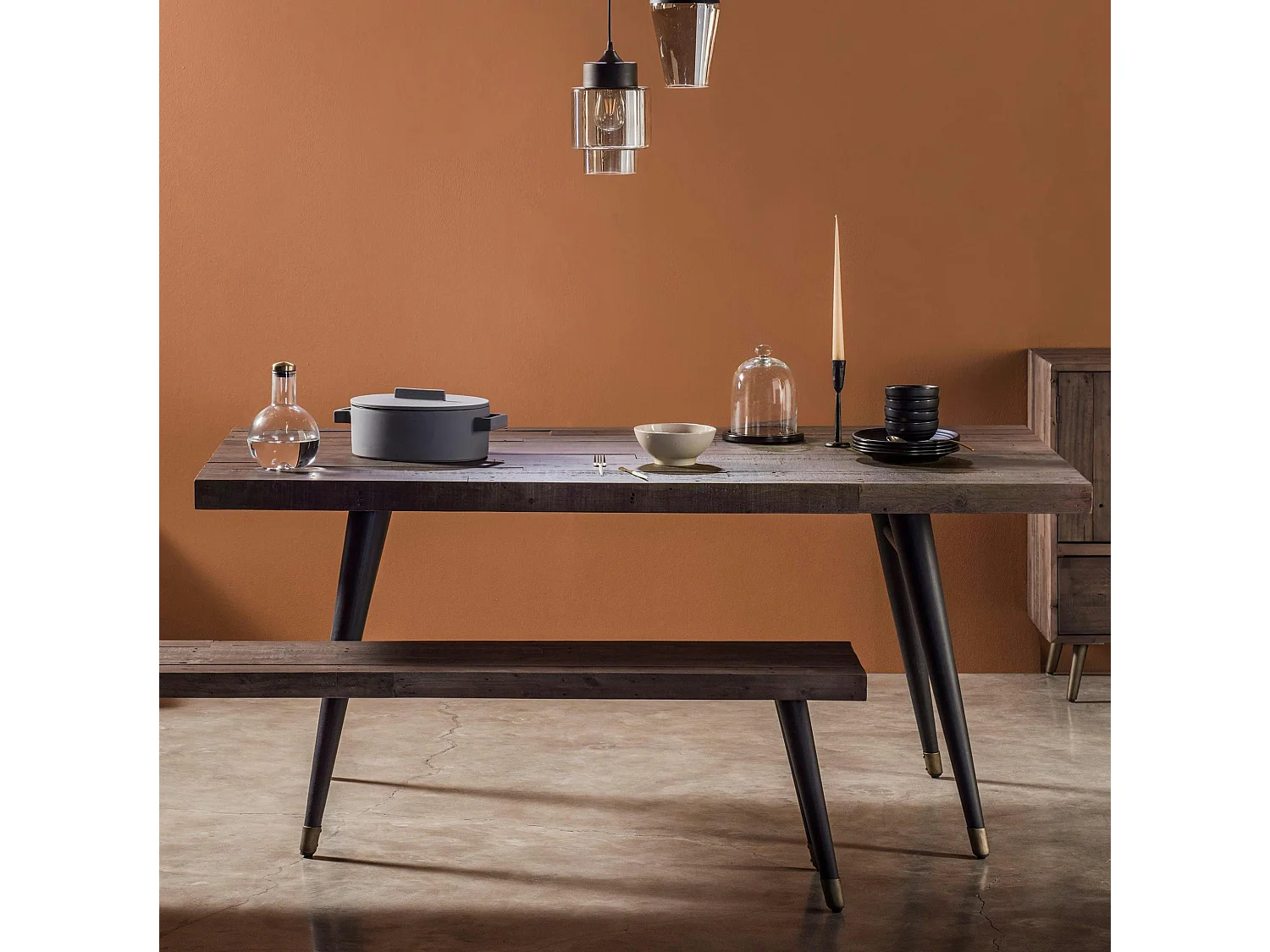 Table à manger rectangulaire bois recyclé piètement effet laiton vieilli 180 cm ADÉLAÏDE