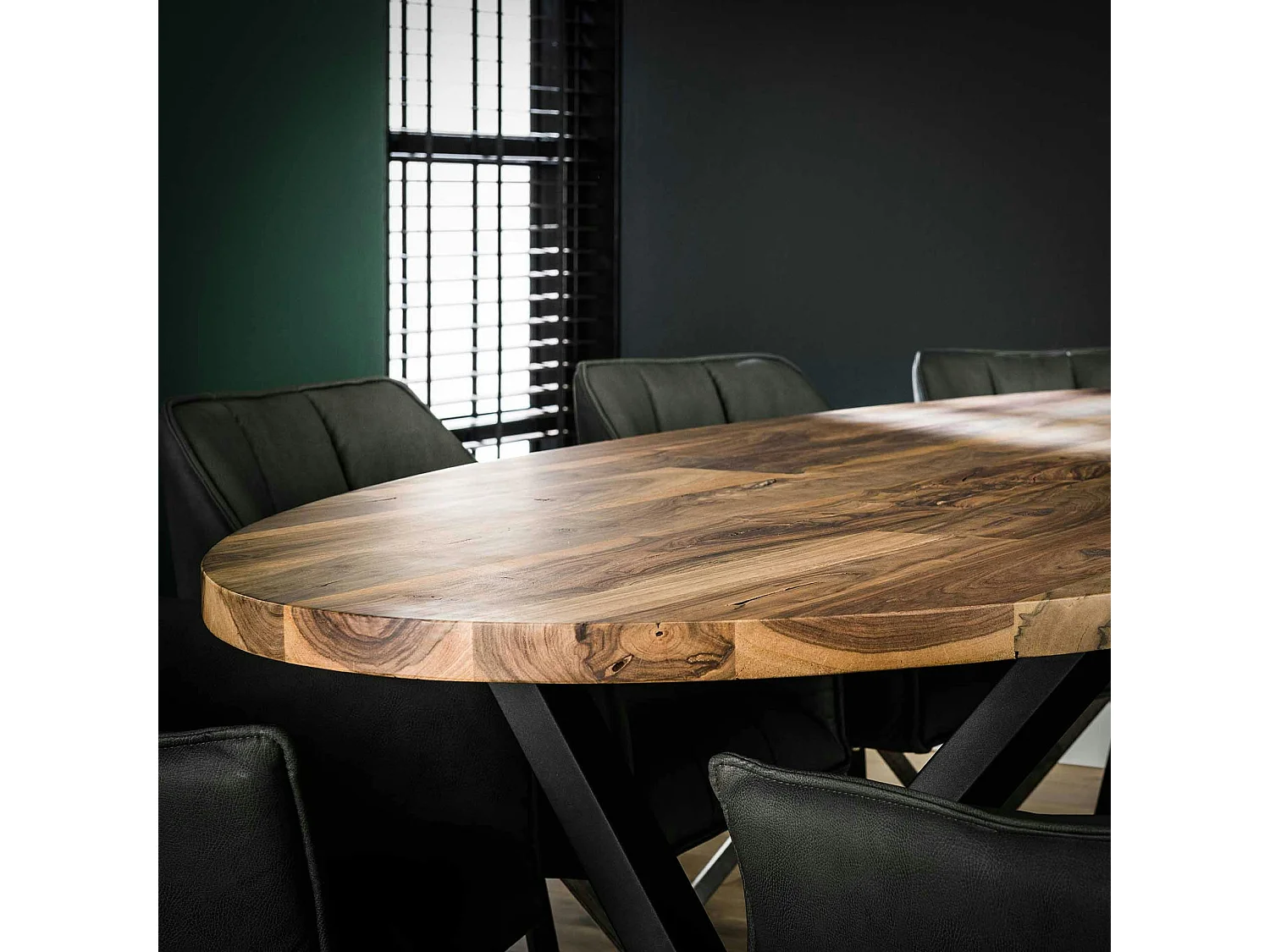 Table à manger bois forme ovale 240 cm HALIFAX