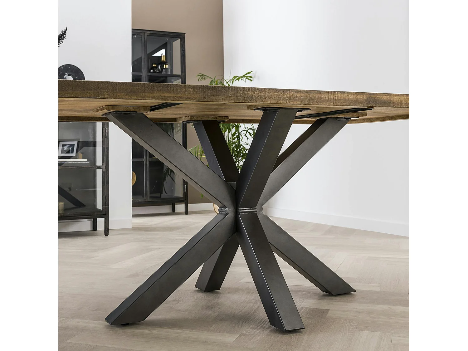 Table pied central bois de manguier 165 cm LUCKNOW