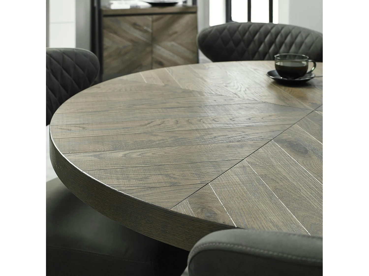 Table à manger ronde en marqueterie de chêne 120 cm ARLINGTON