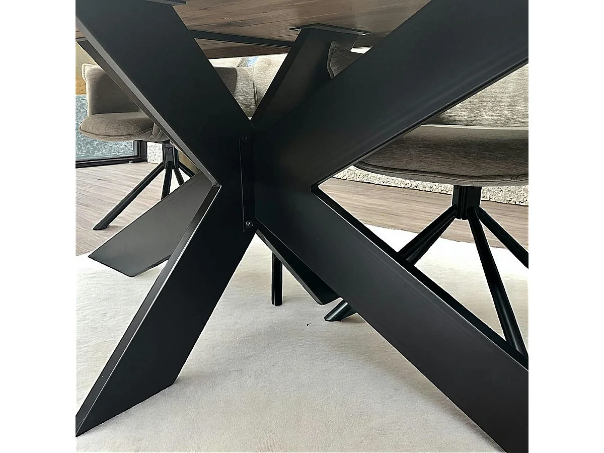 Table pied central en chêne brun avec bords naturels 240 cm PALERME